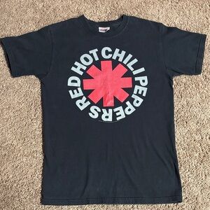 Vintage Red Hot Chili Peppers shirt